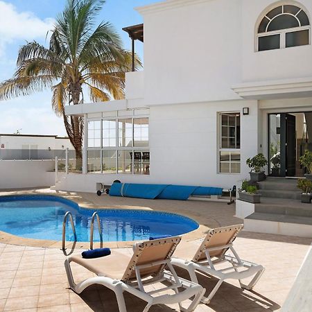 La Marina Villa ปูแอร์โตเดลคาร์เมน ภายนอก รูปภาพ