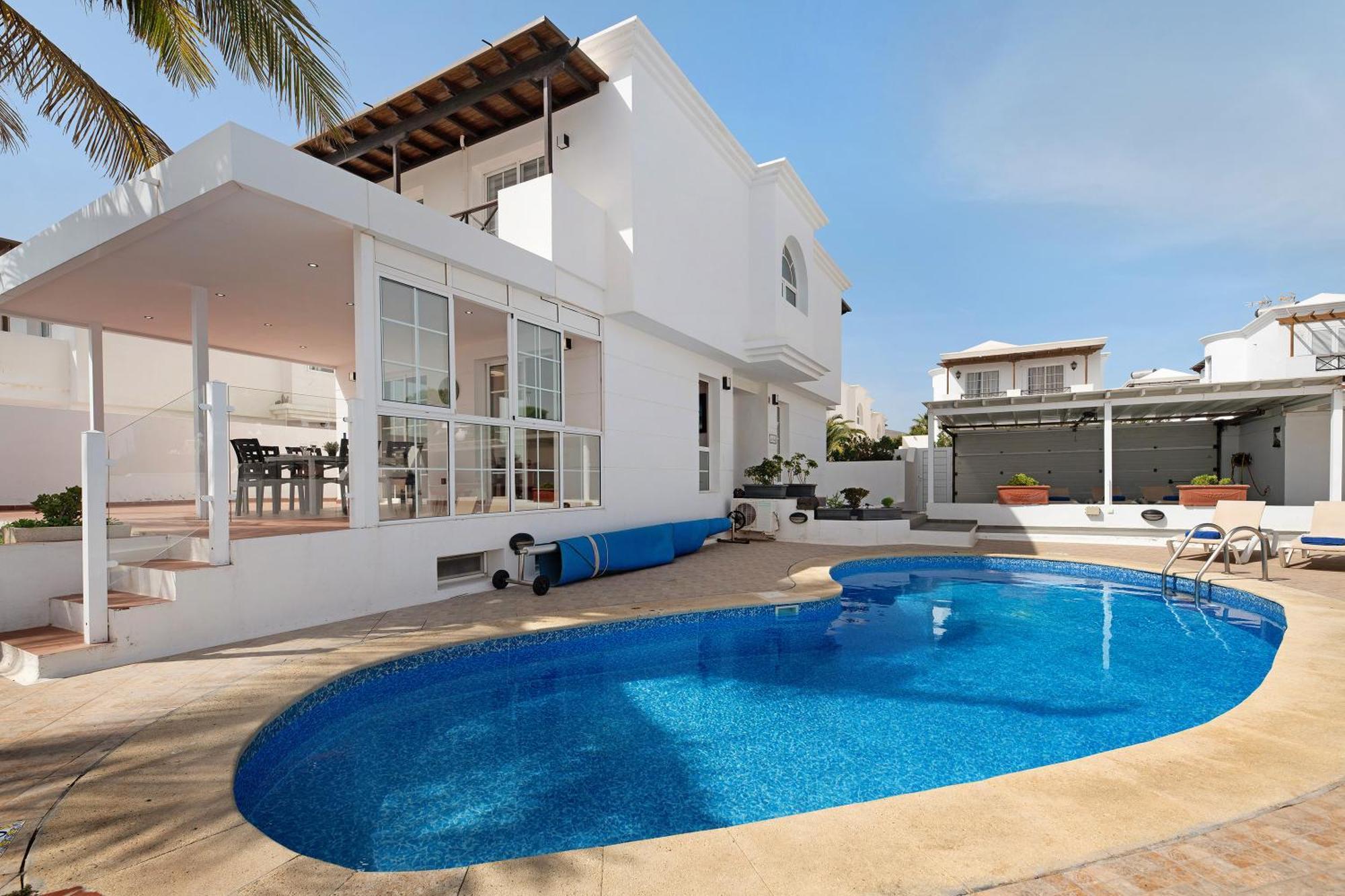 La Marina Villa ปูแอร์โตเดลคาร์เมน ภายนอก รูปภาพ